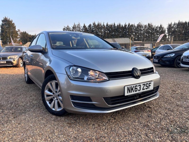 VOLKSWAGEN GOLF 1.6 TDI BlueMotion Tech SE Euro 5 (s/s) 5dr