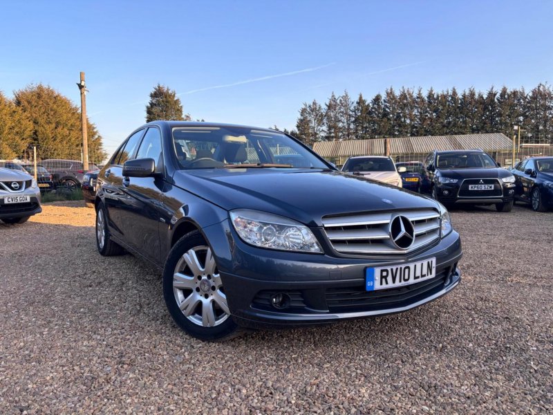 MERCEDES-BENZ C CLASS 2.1 C200 CDI BlueEfficiency Executive SE Auto Euro 5 4dr