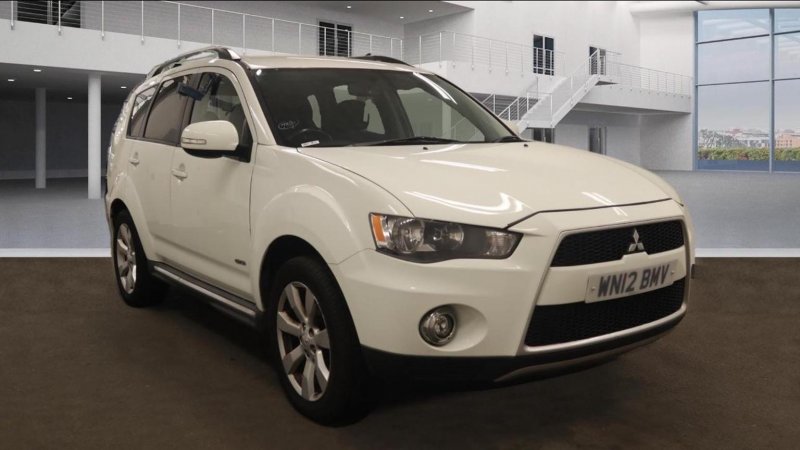MITSUBISHI OUTLANDER 2.2 DI-D GX3 4WD Euro 5 5dr