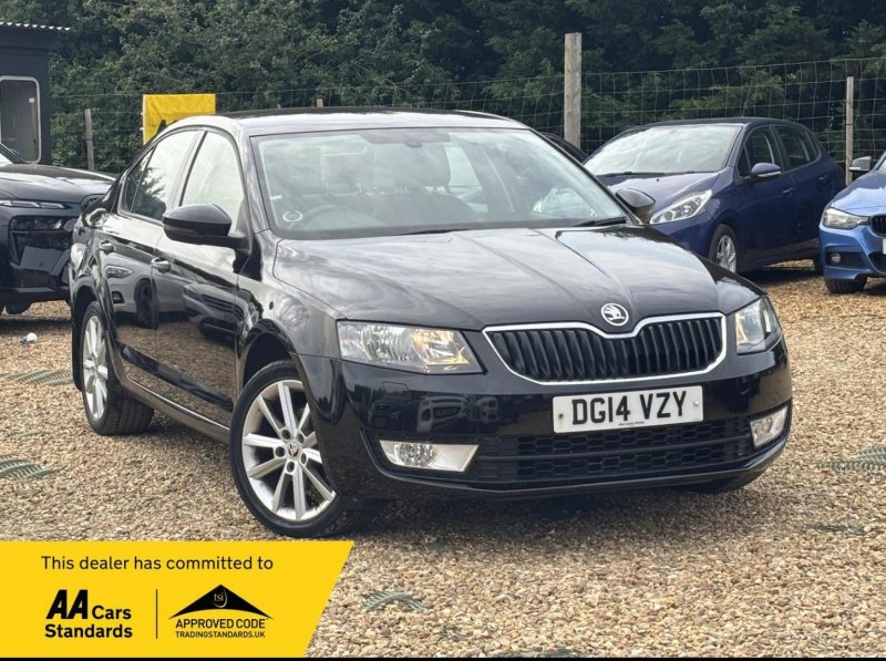 SKODA OCTAVIA 1.6 TDI Elegance Euro 5 (s/s) 5dr