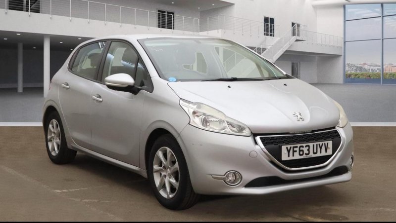 PEUGEOT 208 1.2 VTi Active Euro 5 5dr